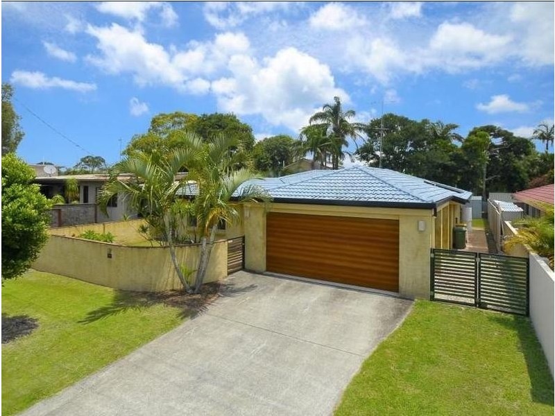 57 Mallawa Drive, Palm Beach QLD 4221