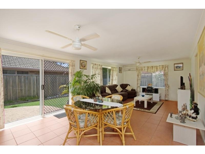 3 Waterdown Drive, Elanora QLD 4221