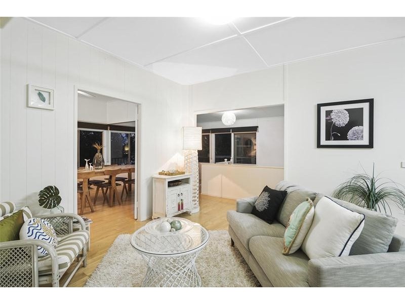 14 Duringan Street, Currumbin QLD 4223