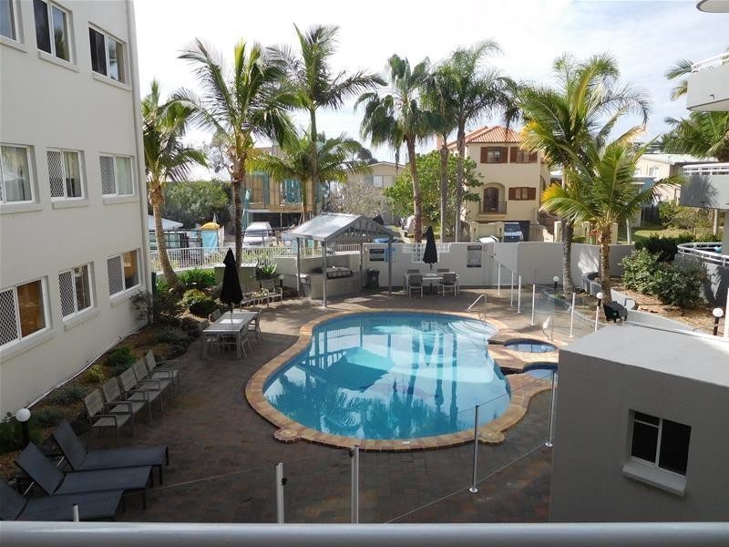 11/14 Jefferson Lane, Palm Beach QLD 4221