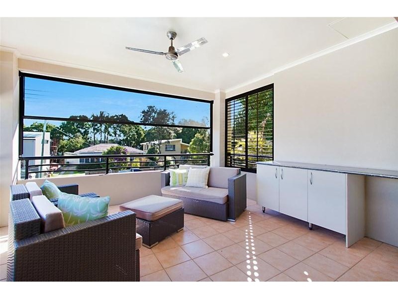 2/75 Laguna Avenue, Palm Beach QLD 4221