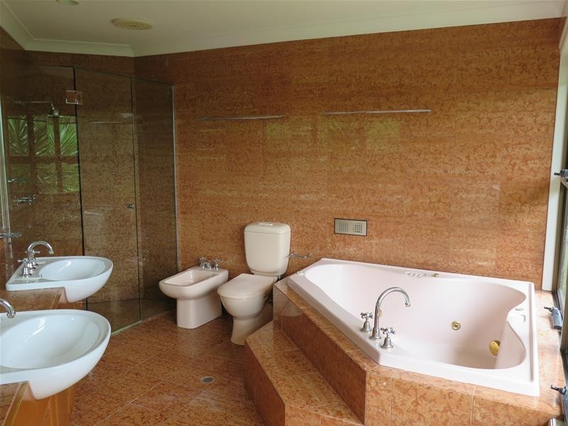 870 Tallebudgera Creek Road, Tallebudgera Valley QLD 4228