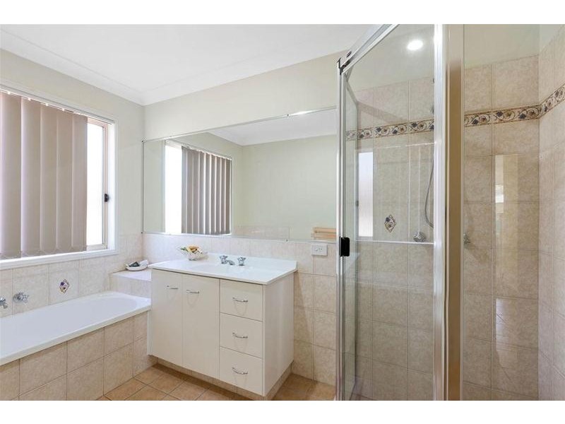 36 Tipuana Drive, Elanora QLD 4221