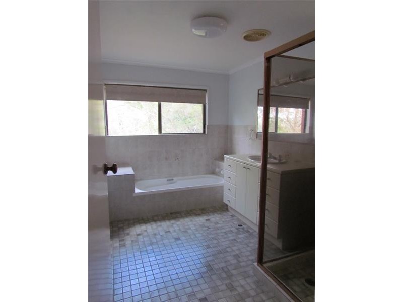 30 Larentia Street, Currumbin Waters QLD 4223