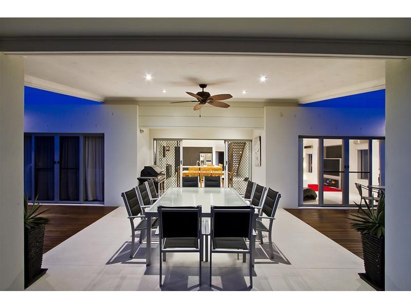 17 Skywatch Circuit, Reedy Creek QLD 4227