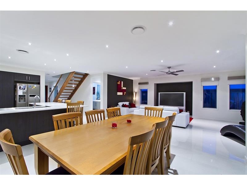 17 Skywatch Circuit, Reedy Creek QLD 4227