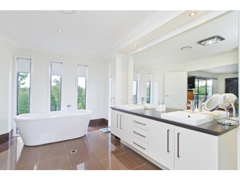 17 Skywatch Circuit, Reedy Creek QLD 4227