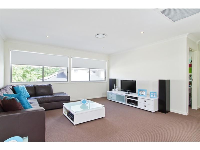 17 Skywatch Circuit, Reedy Creek QLD 4227