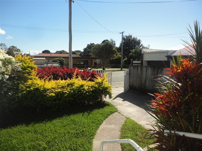 36 Seventh Avenue, Palm Beach QLD 4221