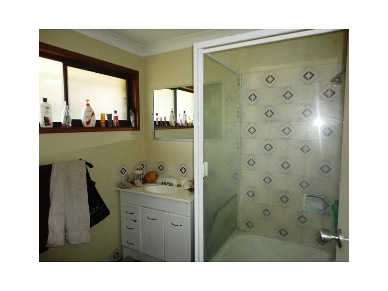 2/7 Walker Avenue, Palm Beach QLD 4221