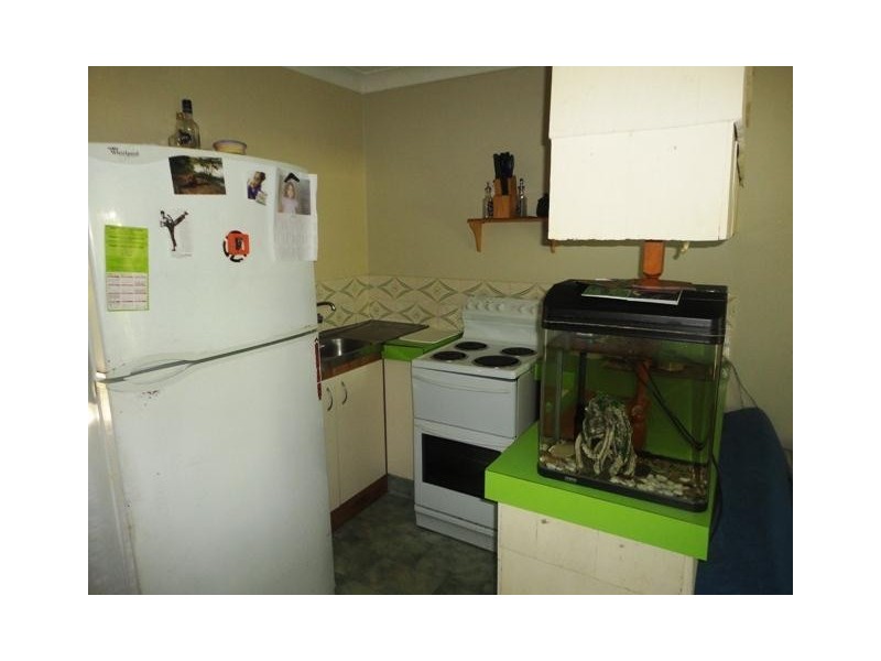 2/7 Walker Avenue, Palm Beach QLD 4221