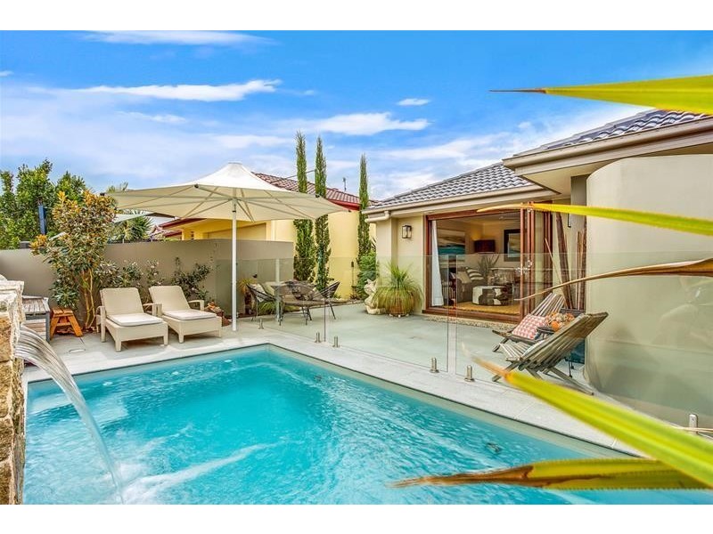 40 Tussock Crescent, Elanora QLD 4221