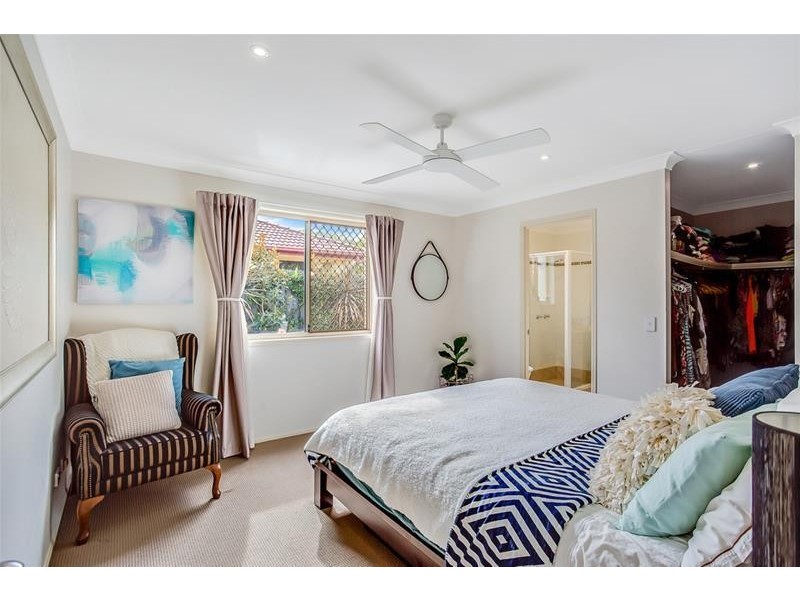 40 Tussock Crescent, Elanora QLD 4221