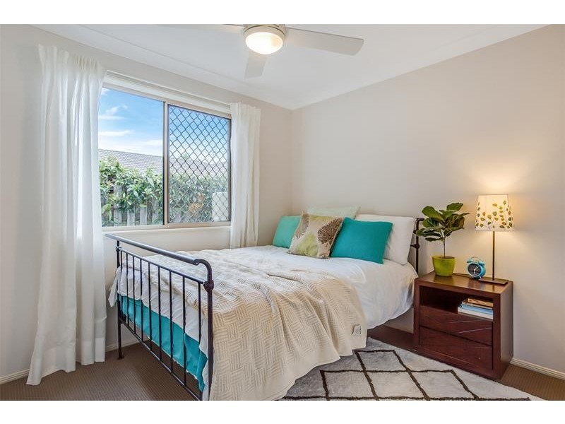 40 Tussock Crescent, Elanora QLD 4221