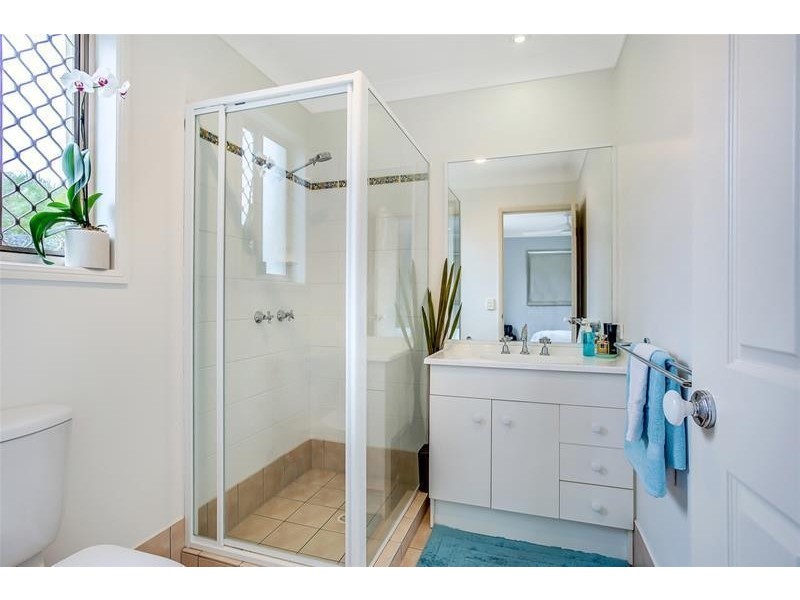 40 Tussock Crescent, Elanora QLD 4221