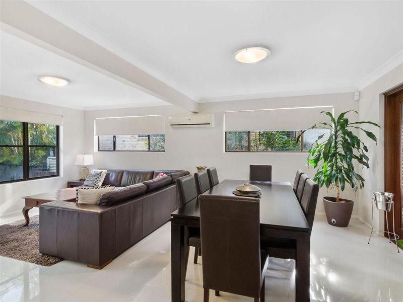 70 Simpsons Road, Currumbin Waters QLD 4223