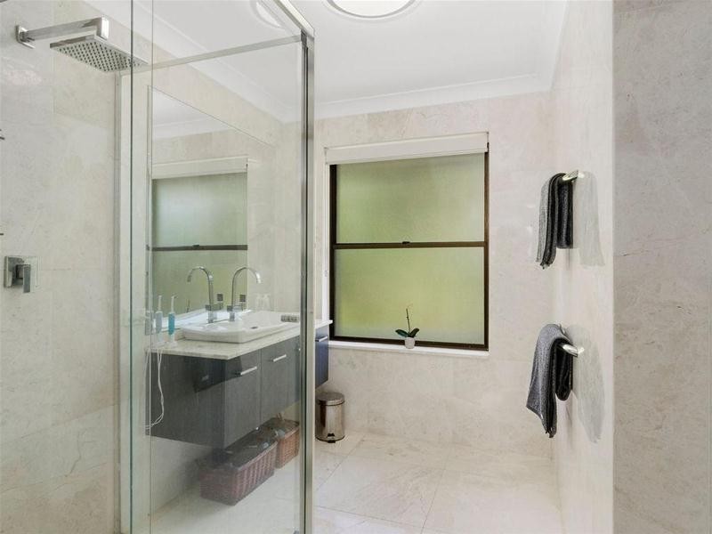 70 Simpsons Road, Currumbin Waters QLD 4223