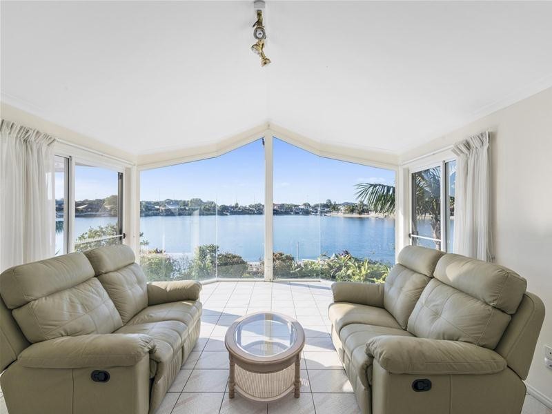 5 Linden Court, Palm Beach QLD 4221