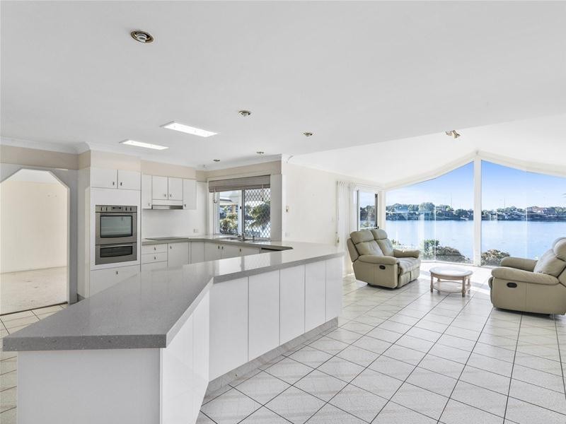 5 Linden Court, Palm Beach QLD 4221