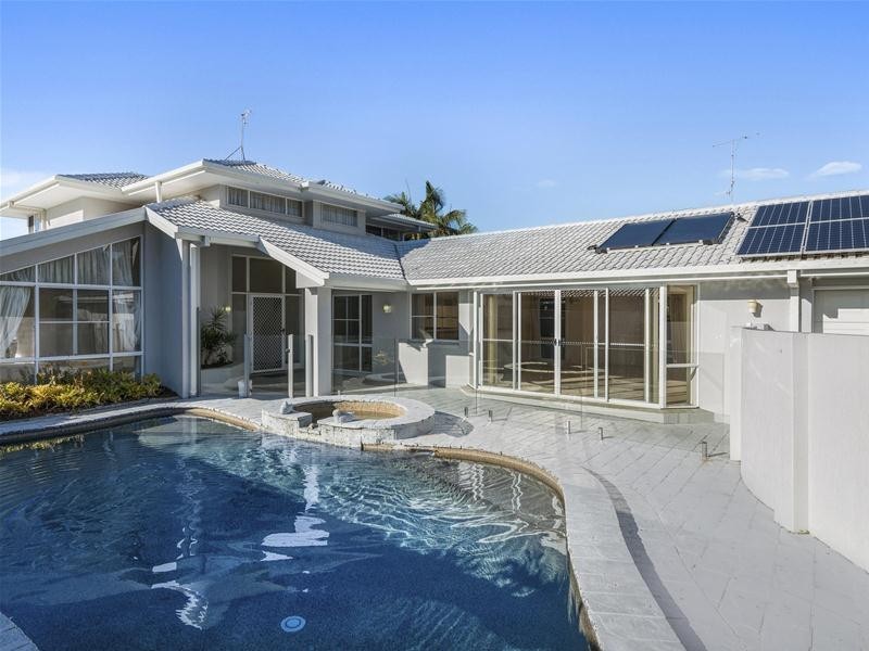 5 Linden Court, Palm Beach QLD 4221