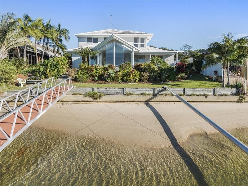 5 Linden Court, Palm Beach QLD 4221