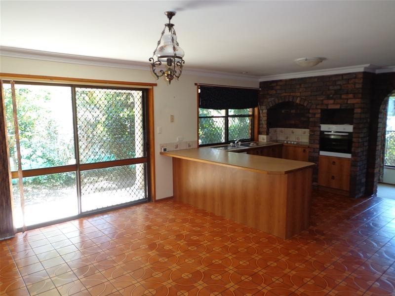 15 Foothill Street, Elanora QLD 4221