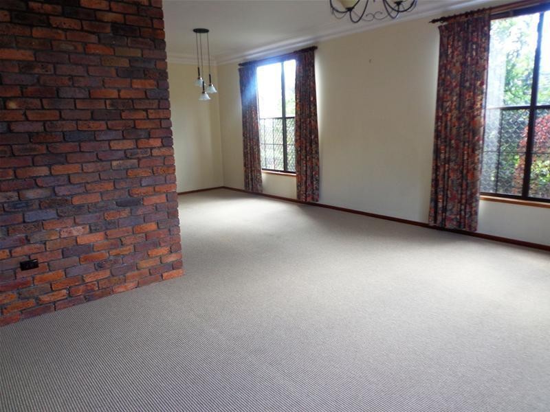 15 Foothill Street, Elanora QLD 4221