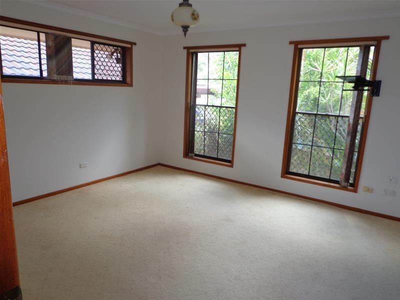 15 Foothill Street, Elanora QLD 4221