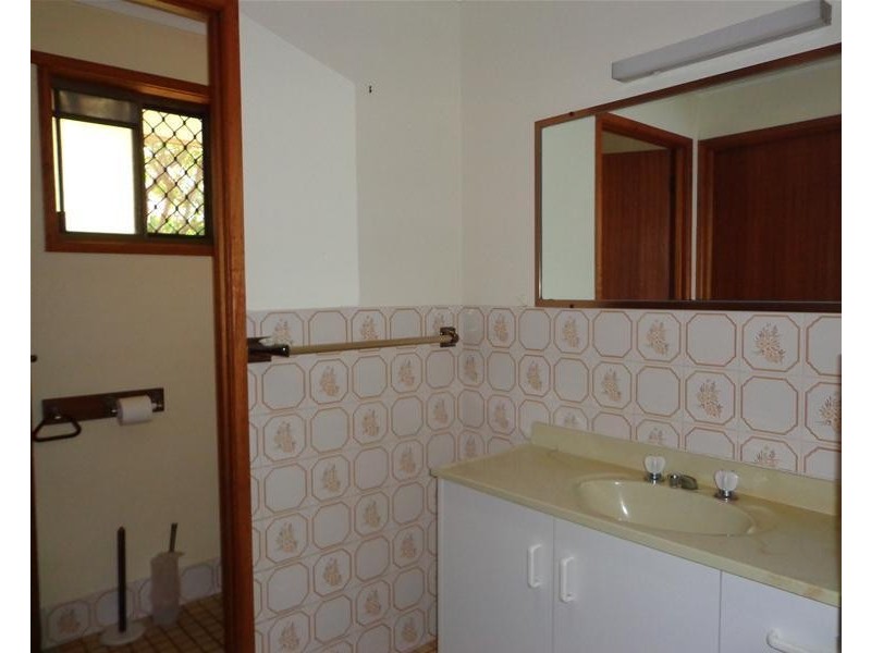 15 Foothill Street, Elanora QLD 4221