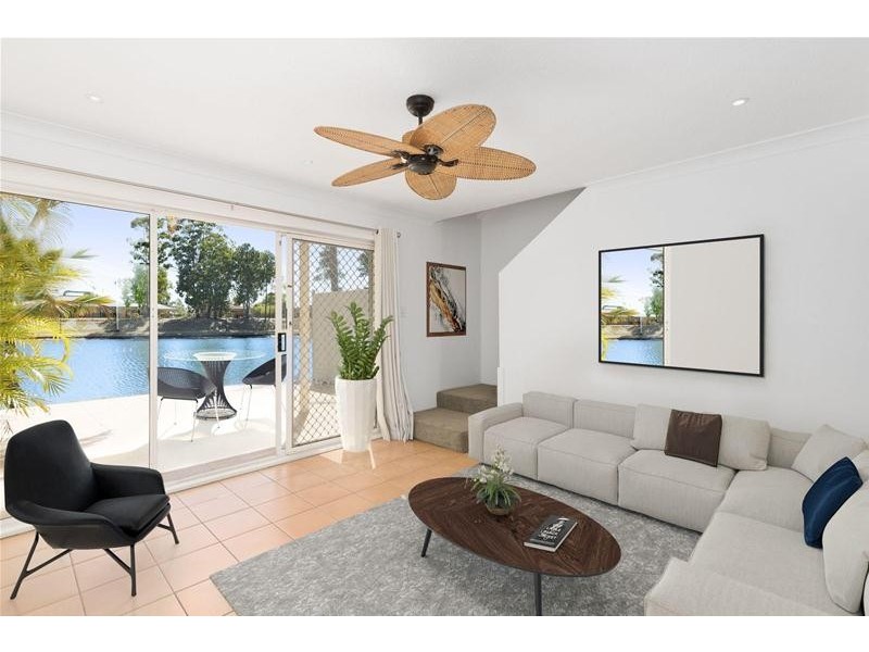 9/2-10 Coolgardie Street, Elanora QLD 4221