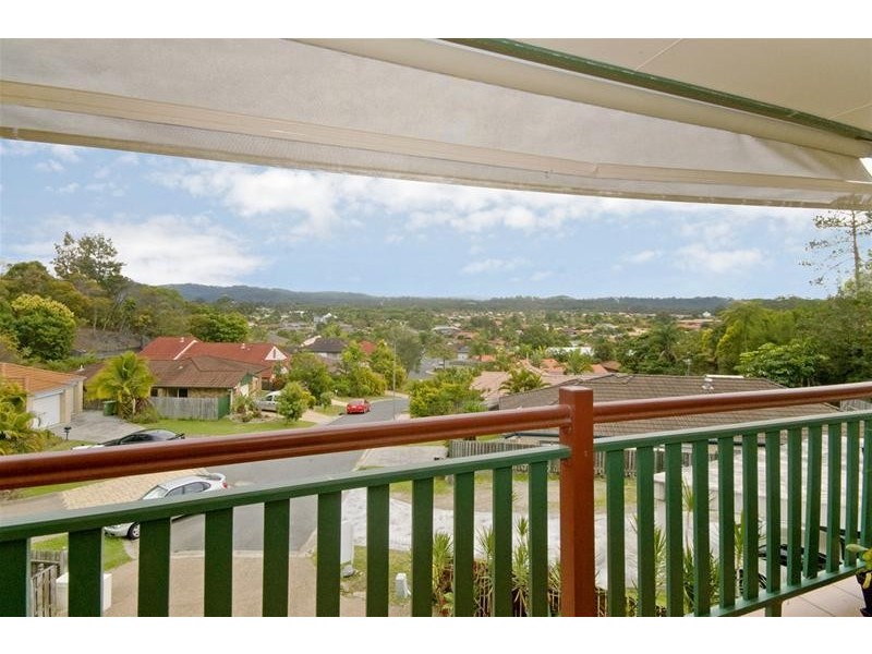 1/16 Carilla Place, Elanora QLD 4221