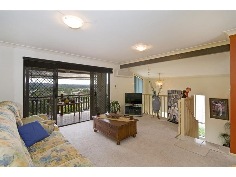 1/16 Carilla Place, Elanora QLD 4221