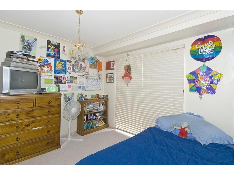 1/16 Carilla Place, Elanora QLD 4221