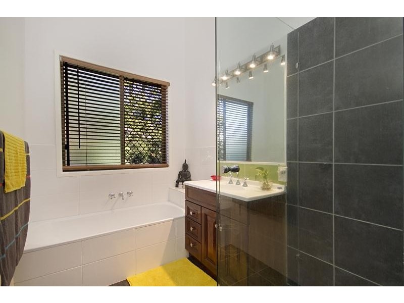 7 Doubleview Drive, Elanora QLD 4221