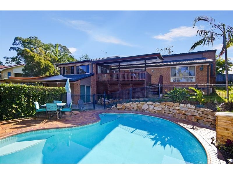 17 Myrtle Court, Palm Beach QLD 4221