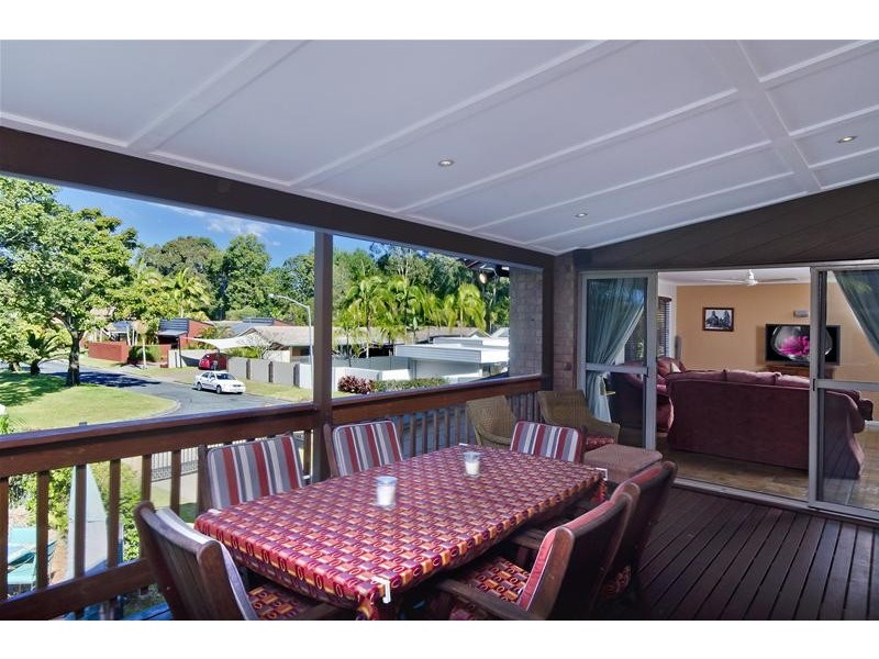 17 Myrtle Court, Palm Beach QLD 4221