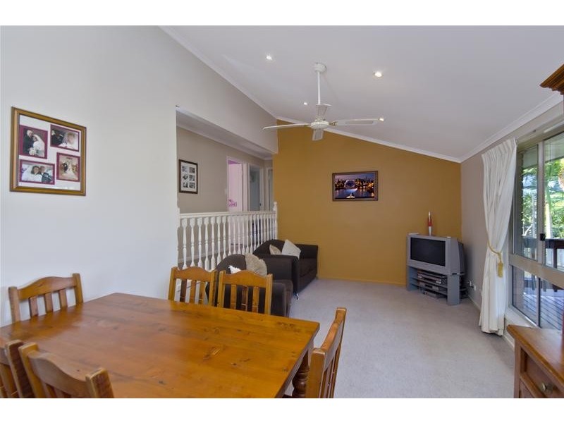 17 Myrtle Court, Palm Beach QLD 4221