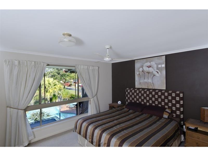 17 Myrtle Court, Palm Beach QLD 4221