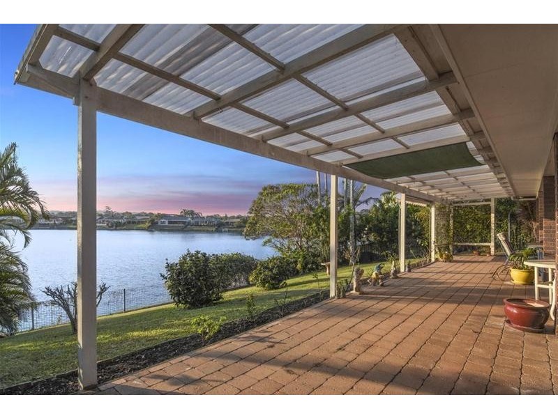 21 Ironbark Street, Elanora QLD 4221