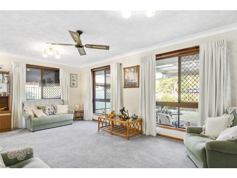 21 Ironbark Street, Elanora QLD 4221