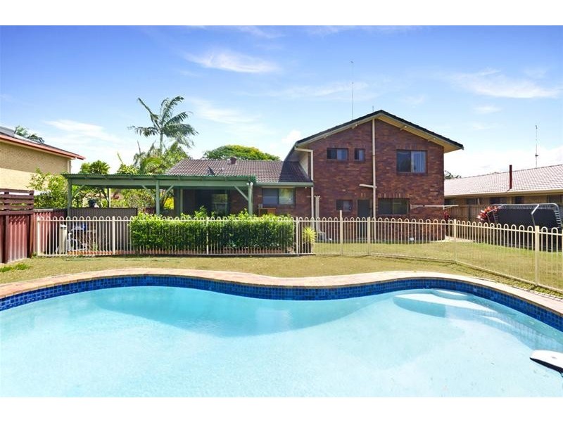 3 Ling Place, Palm Beach QLD 4221
