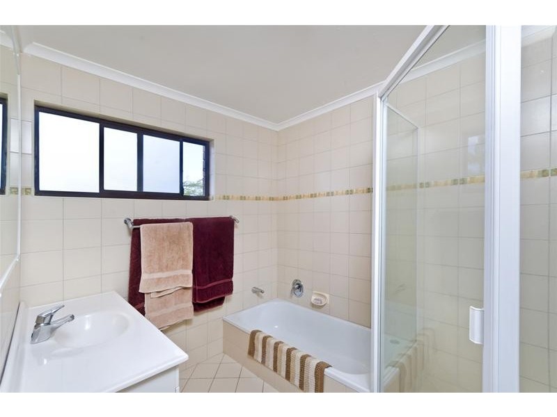 3 Ling Place, Palm Beach QLD 4221