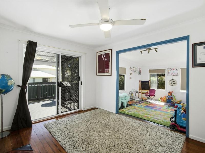 21 Elizabeth Street, Currumbin Waters QLD 4223