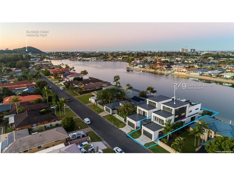 2/9 Diplacus Drive, Palm Beach QLD 4221