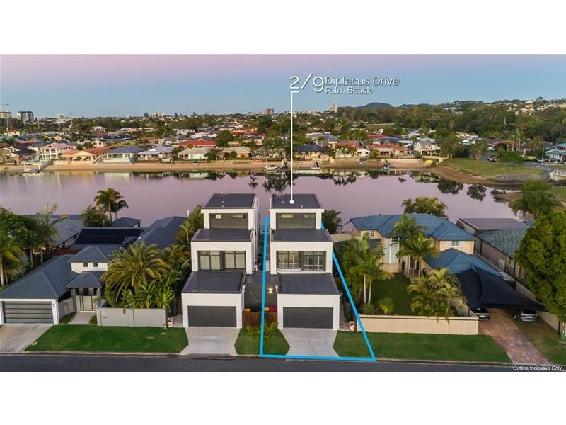 2/9 Diplacus Drive, Palm Beach QLD 4221