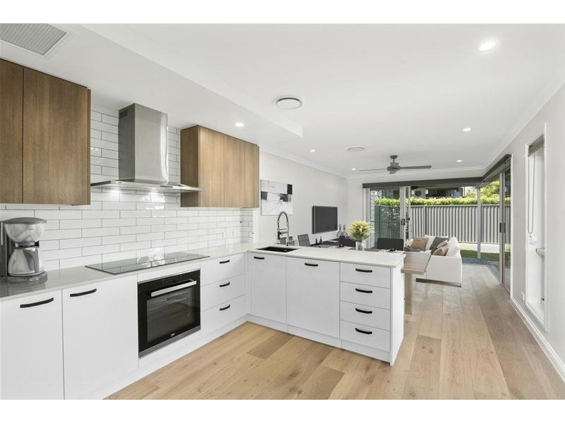 1 & 2/20 Thirteenth Avenue, Palm Beach QLD 4221