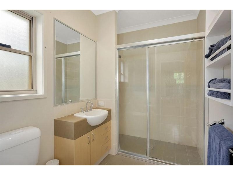 4 Kodiak Drive, Varsity Lakes QLD 4227