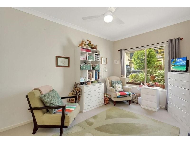 4 Kodiak Drive, Varsity Lakes QLD 4227