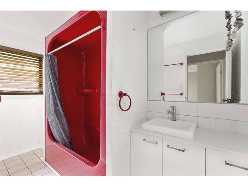 17 Cuba Avenue, Palm Beach QLD 4221