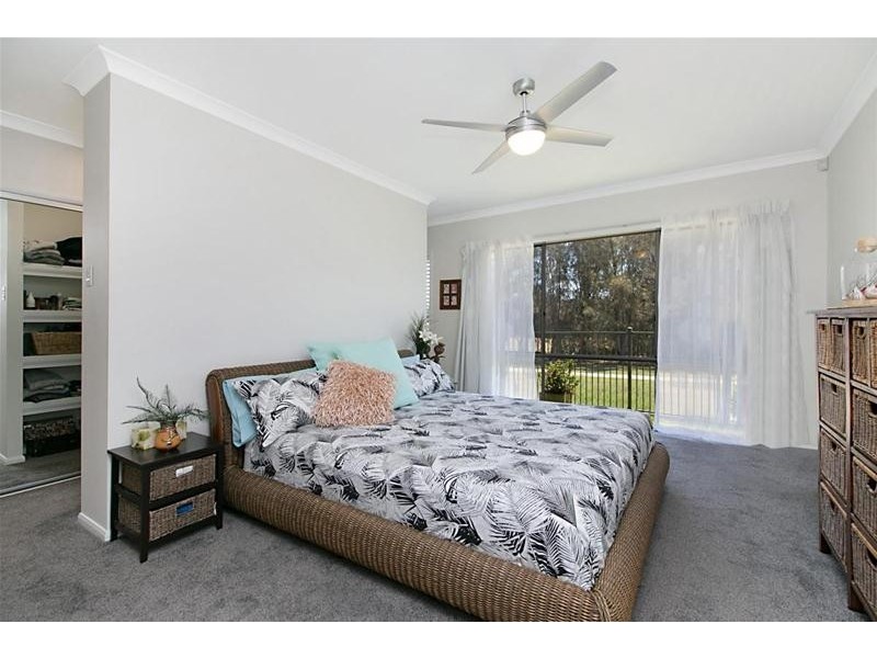 21 Casuarina Drive, Elanora QLD 4221